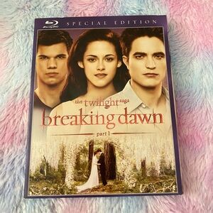 Twilight Saga: Breaking Dawn P2